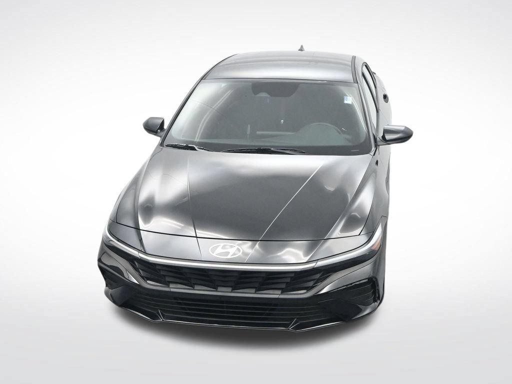 Used 2026 Hyundai Elantra Sport w/ Cargo Package FWD image 23