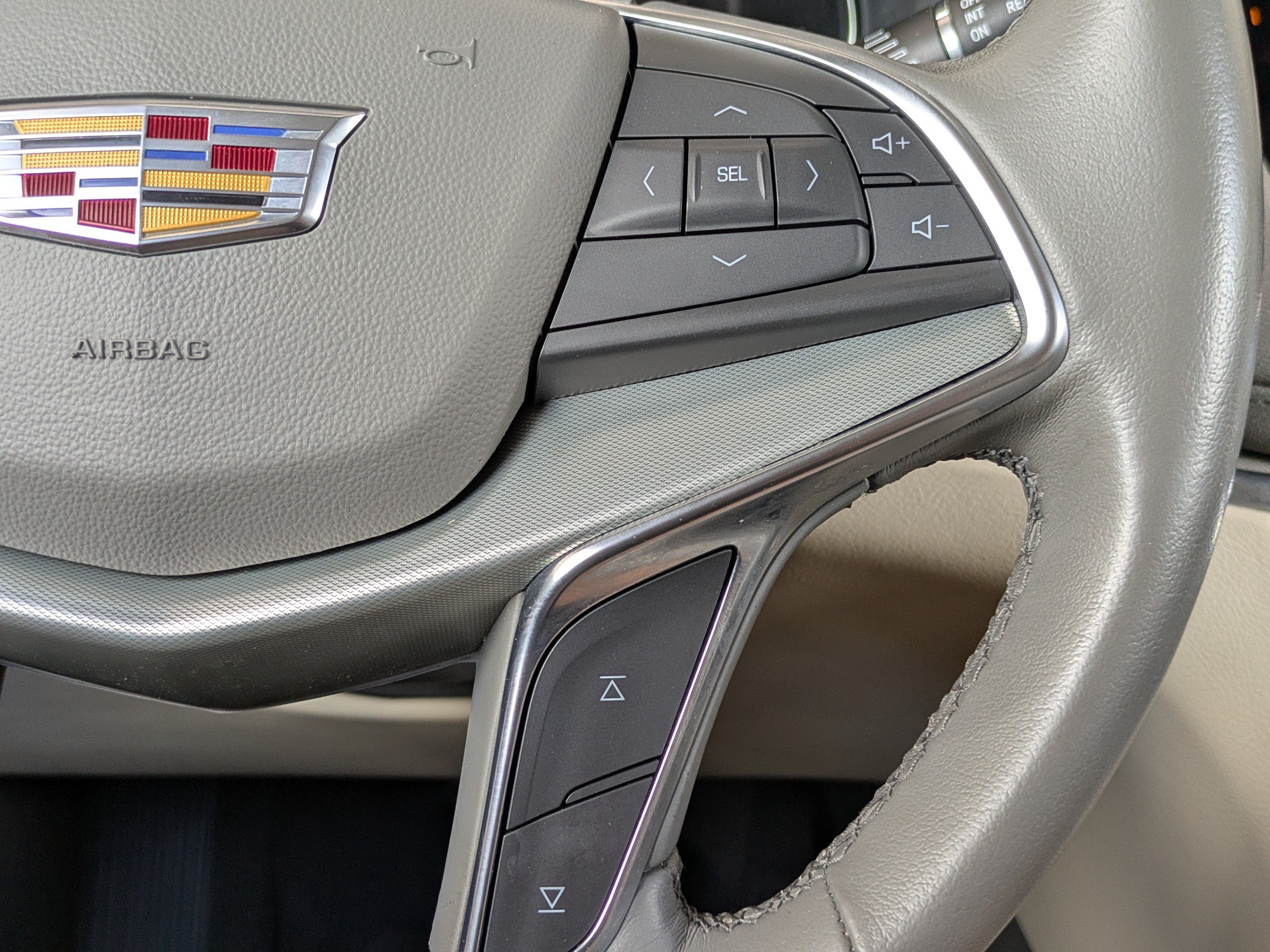 Used 2023 Cadillac XT5 Premium Luxury FWD image 28