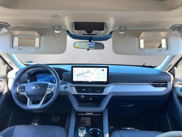 Certified 2025 Ford Explorer Active w/ Active Comfort Package image 11
