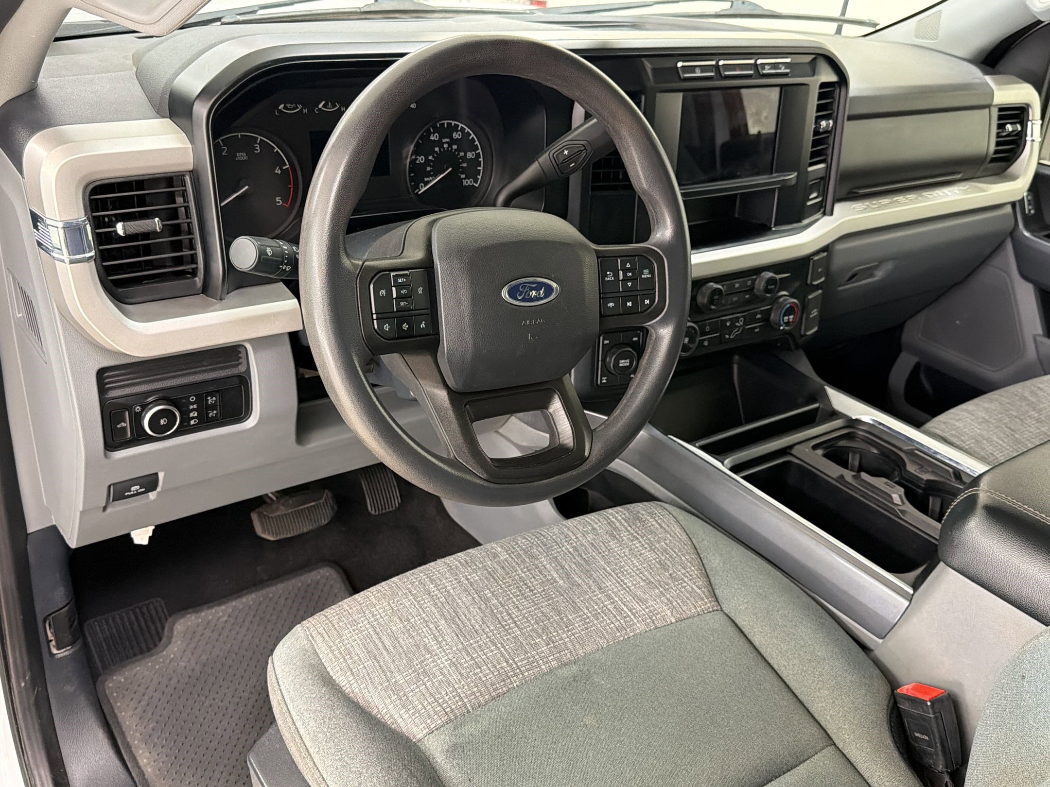 Certified 2024 Ford F250 XLT w/ FX4 Off-Road Package AWD/4WD image 4
