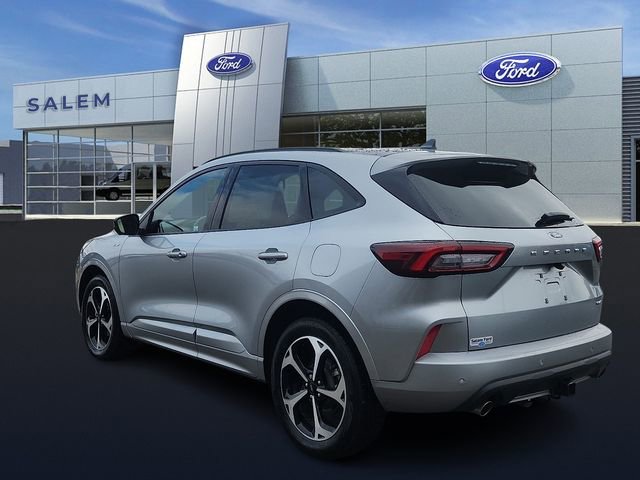 Certified 2023 Ford Escape ST-Line Select w/ Tech Pack #2 AWD/4WD image 4