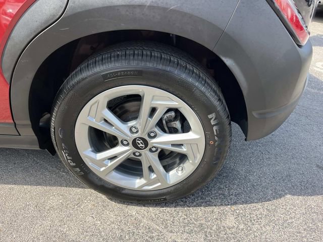 Used 2023 Hyundai Kona SEL image 11