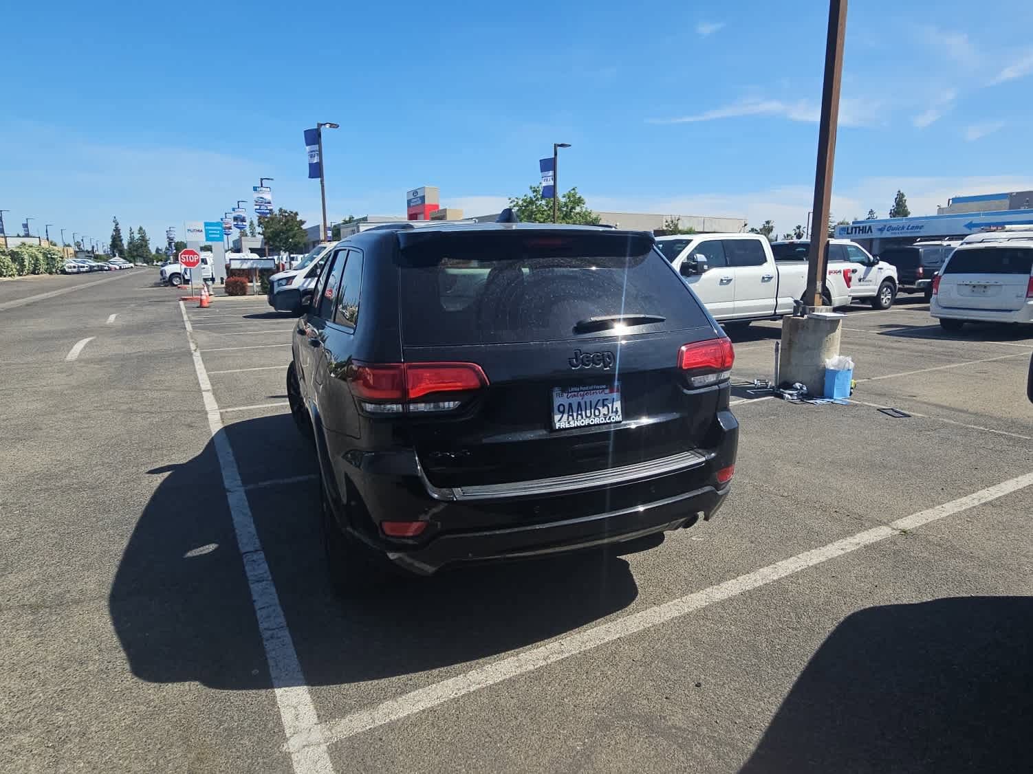 Used 2022 Jeep Grand Cherokee Laredo X AWD/4WD image 7