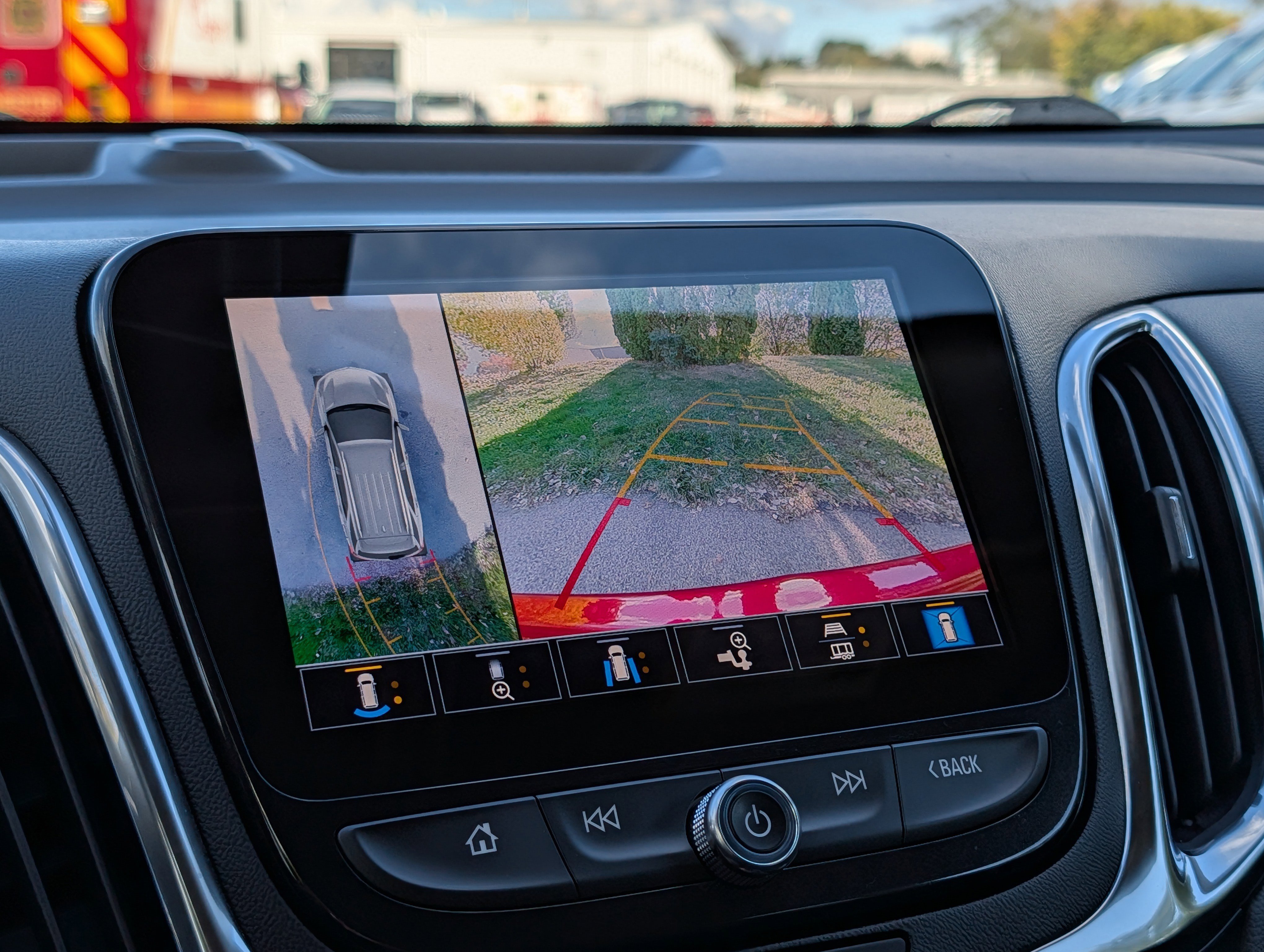 Used 2022 Chevrolet Equinox Premier image 20