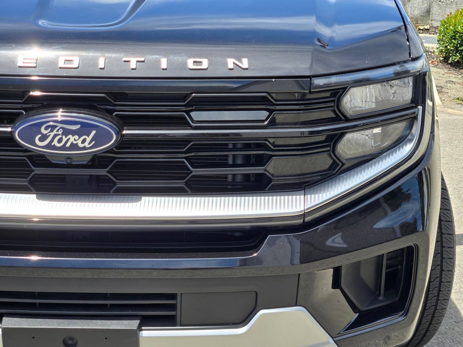 Certified 2025 Ford Expedition Max Platinum AWD/4WD image 11