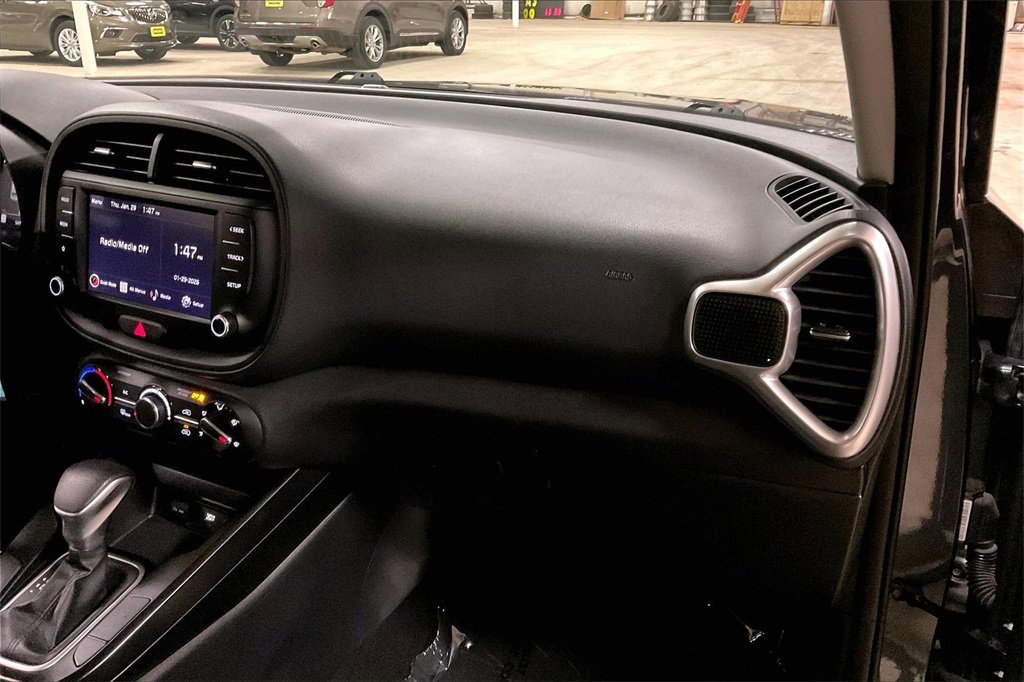 Used 2024 Kia Soul LX w/ LX Technology Package image 15