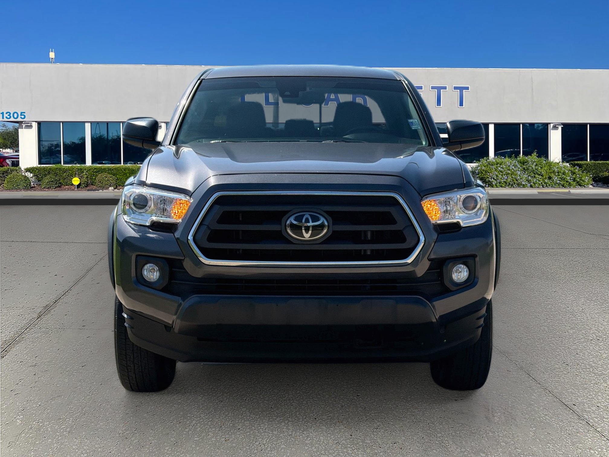 Used 2023 Toyota Tacoma SR5 w/ SX Package AWD/4WD image 2