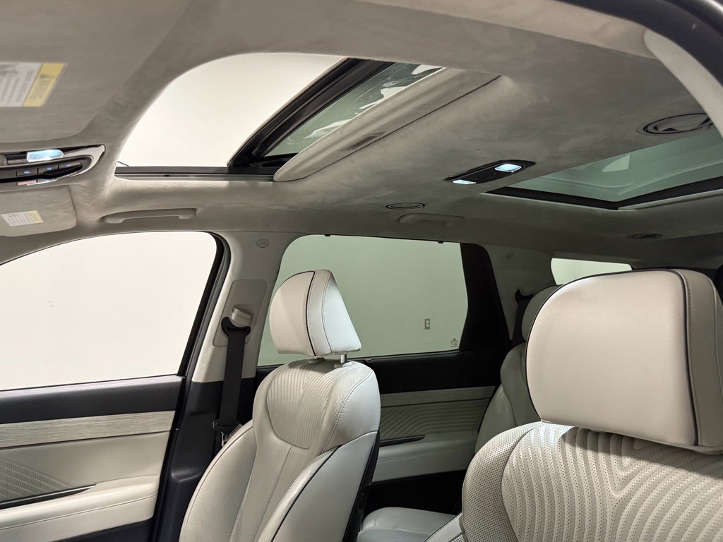 Used 2024 Hyundai Palisade Calligraphy image 27