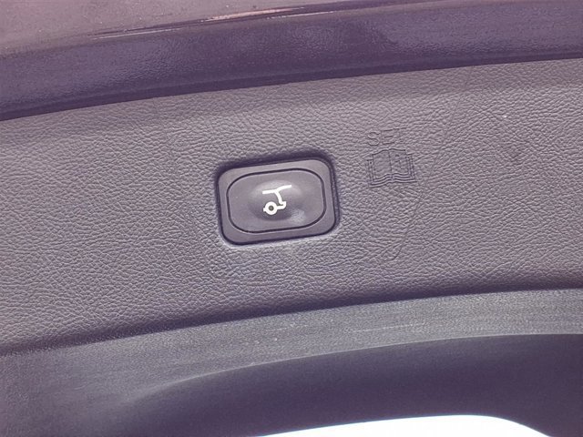 Certified 2024 Ford Edge Titanium w/ Equipment Group 301A image 25