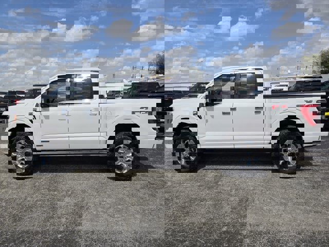 Certified 2022 Ford F150 Platinum w/ Equipment Group 701A High image 4