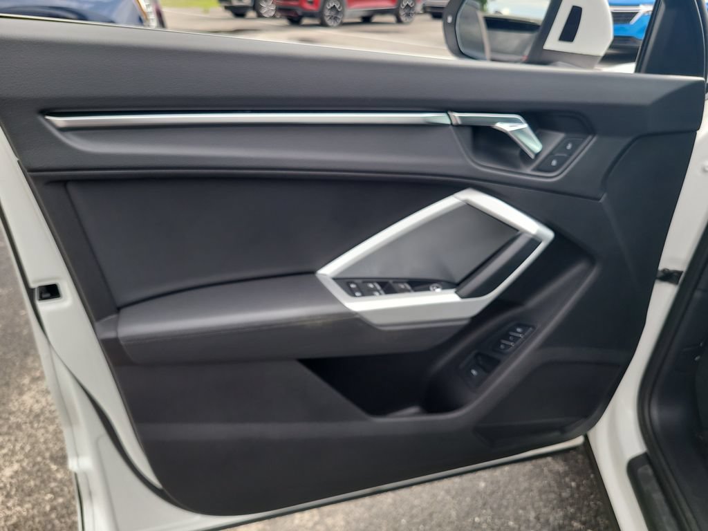 Used 2022 Audi Q3 2.0T Premium AWD/4WD image 14