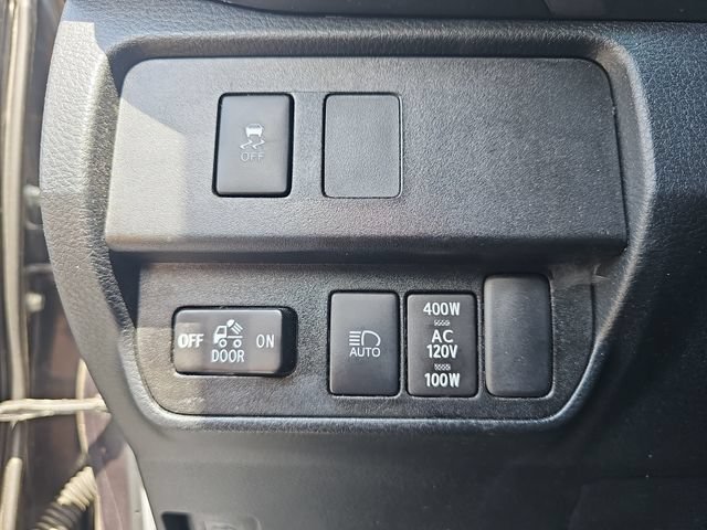 Used 2022 Toyota Tacoma TRD Sport w/ Technology Package RWD image 24