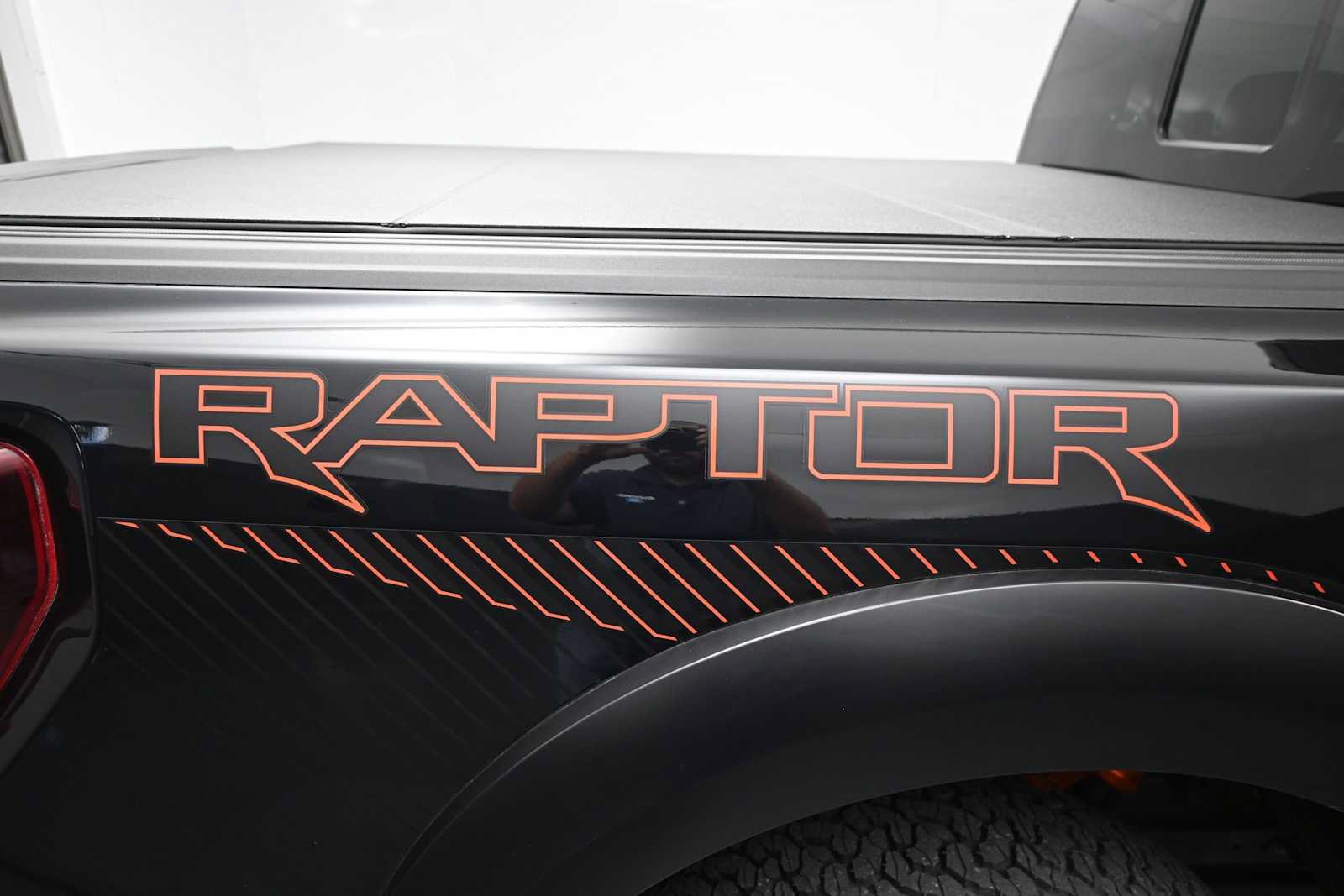 Certified 2025 Ford F150 Raptor AWD/4WD image 14