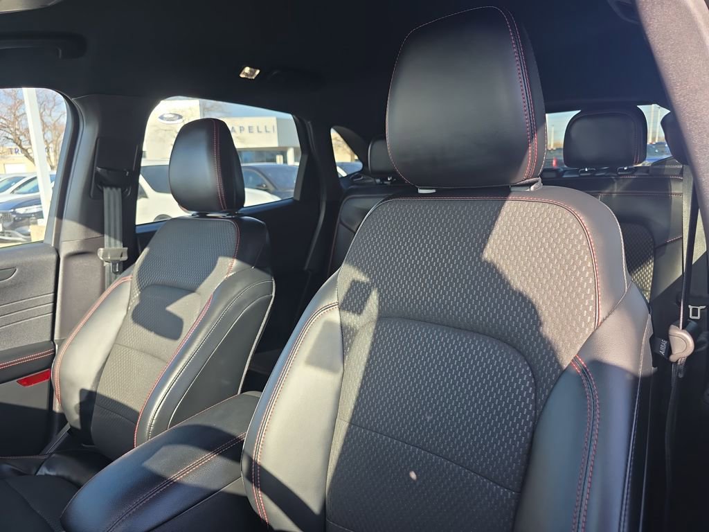 Certified 2023 Ford Escape ST-Line w/ Tech Pack #1 AWD/4WD image 21