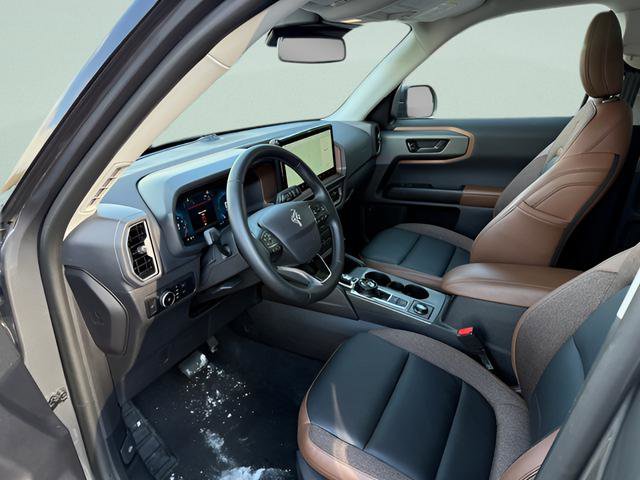 Certified 2025 Ford Bronco Sport Outer Banks w/ Outer Banks Tech Package+ AWD/4WD image 4