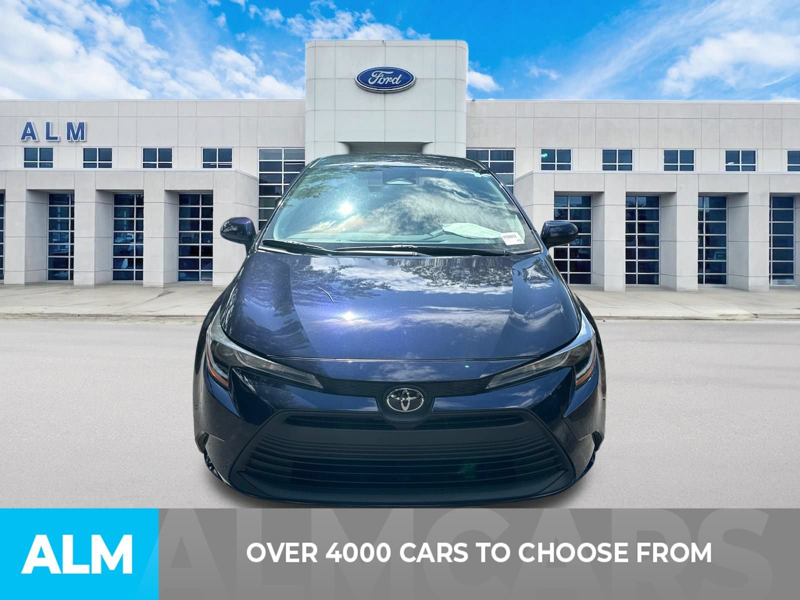 Used 2024 Toyota Corolla LE FWD image 2