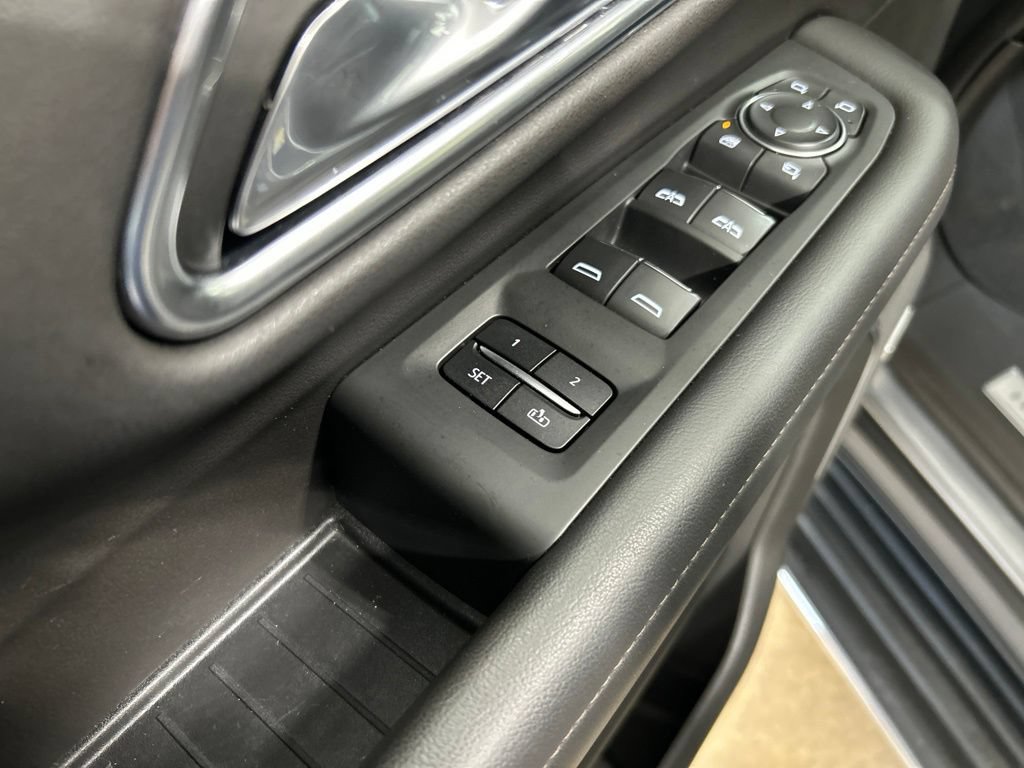 Used 2021 Chevrolet Tahoe High Country AWD/4WD image 16