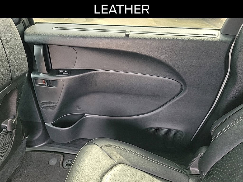 Used 2022 Chrysler Pacifica Touring-L w/ S Appearance Package FWD image 14