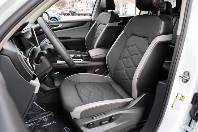 Used 2024 Volkswagen Atlas Peak Edition SEL image 18