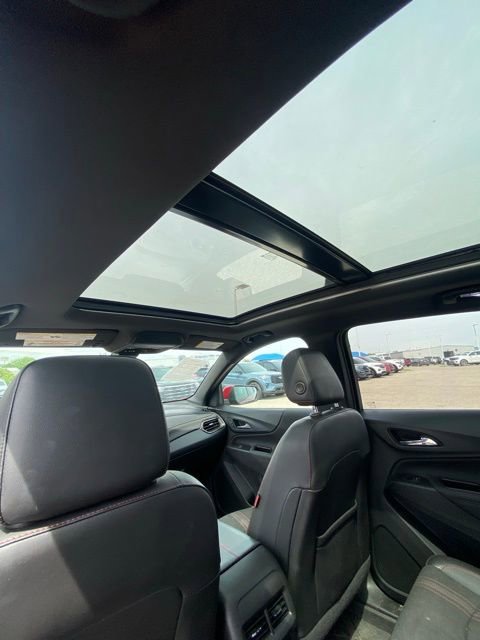Used 2022 Chevrolet Equinox RS w/ LPO, Floor Liner Package FWD image 7