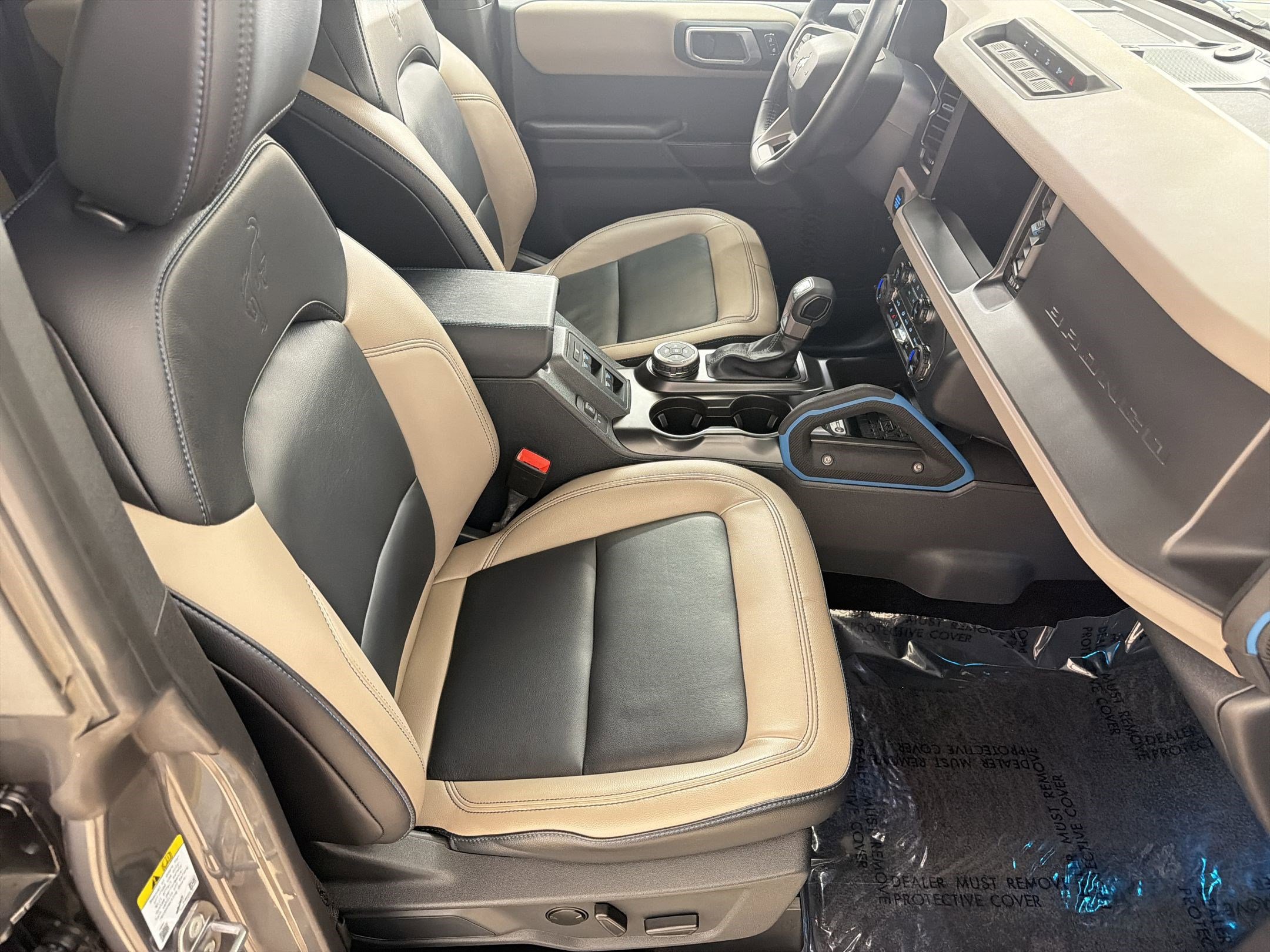 Certified 2024 Ford Bronco Wildtrak AWD/4WD image 28