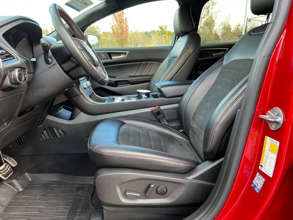 Certified 2024 Ford Edge ST-Line image 10