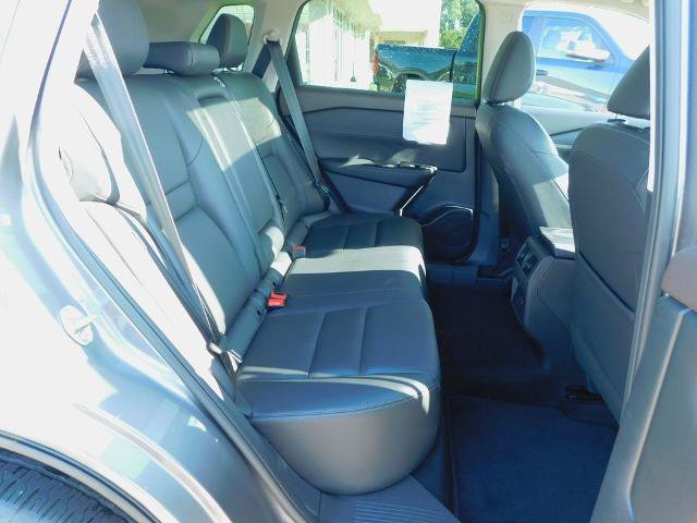 Used 2023 Nissan Rogue SL AWD/4WD image 6