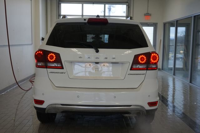 Used 2020 Dodge Journey Crossroad image 3