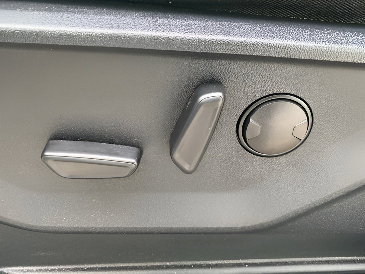 Certified 2023 Ford F150 XLT w/ Equipment Group 302A High image 11