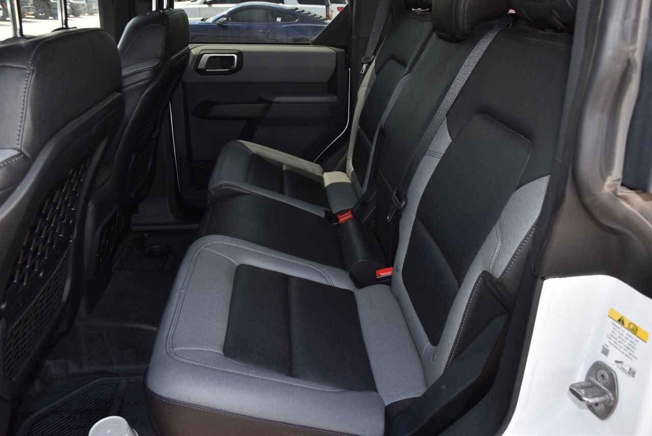 Certified 2023 Ford Bronco Big Bend w/ Sasquatch Package AWD/4WD image 12