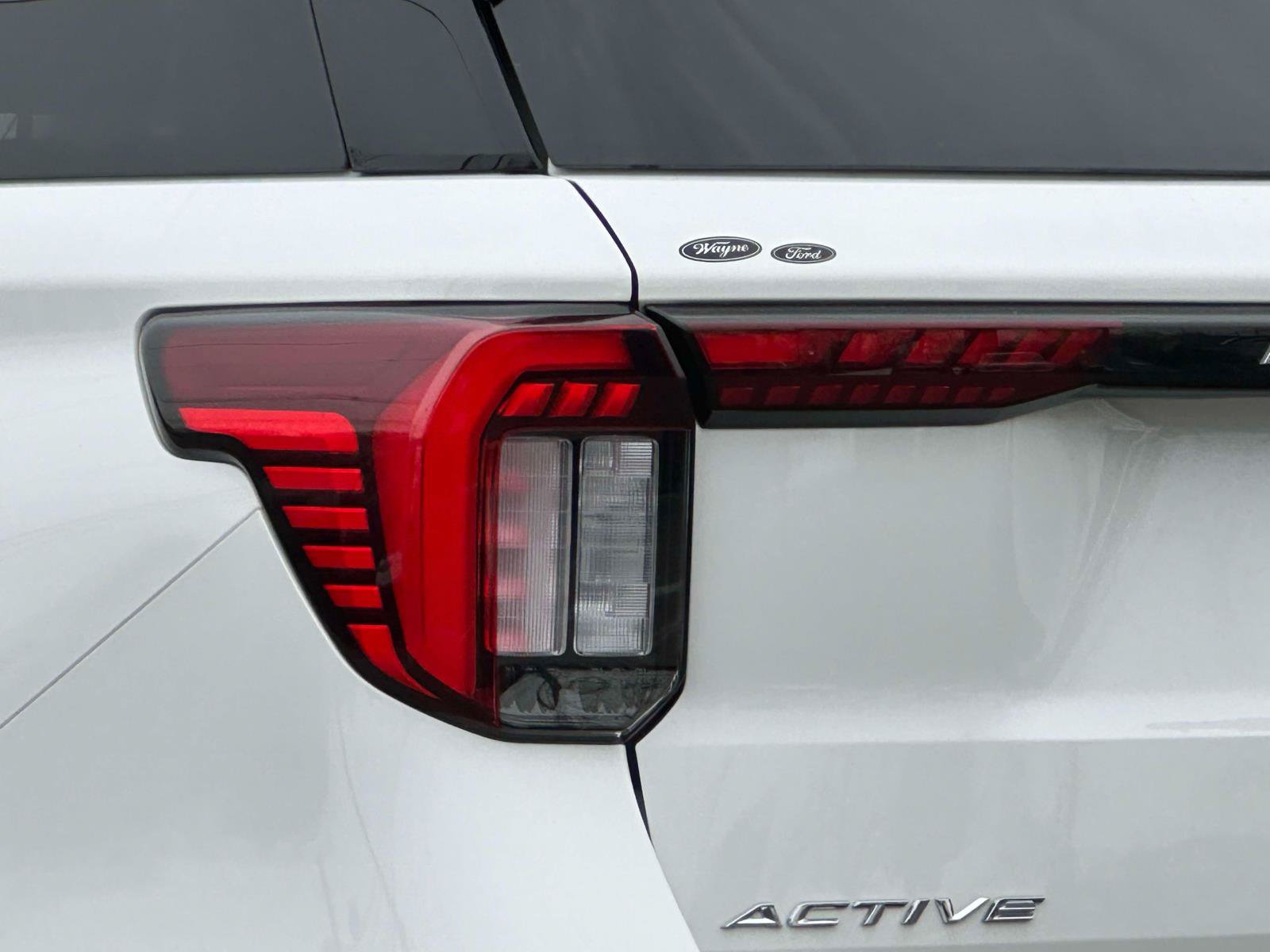 Certified 2025 Ford Explorer Active AWD/4WD image 11