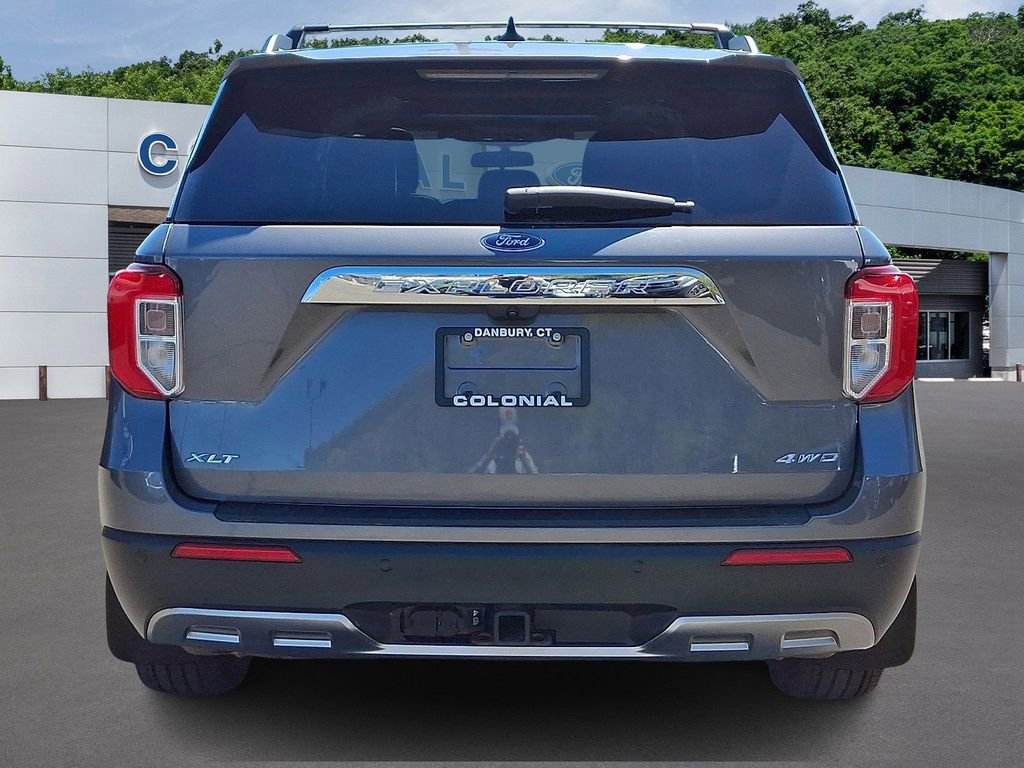 Certified 2023 Ford Explorer XLT w/ Equipment Group 202A AWD/4WD image 3