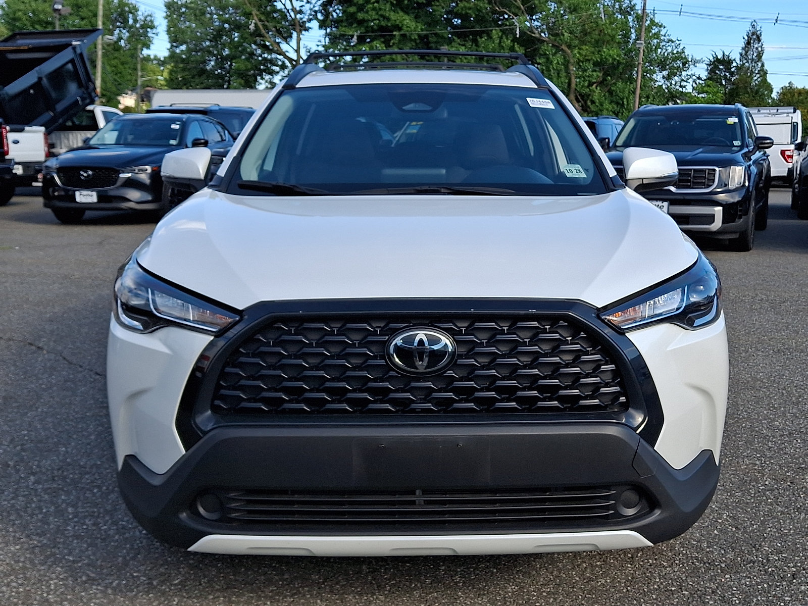 Used 2023 Toyota Corolla Cross LE w/ Moonroof Package AWD/4WD image 2