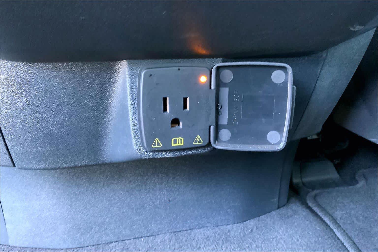 Certified 2025 Ford Expedition Active RWD image 33