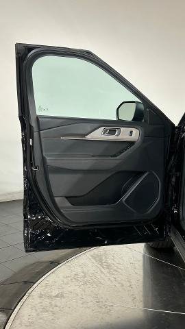 Certified 2025 Ford Explorer Active w/ Active Comfort Package AWD/4WD image 40