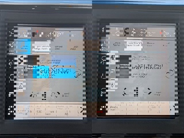 Used 2022 Chrysler Voyager LX image 23