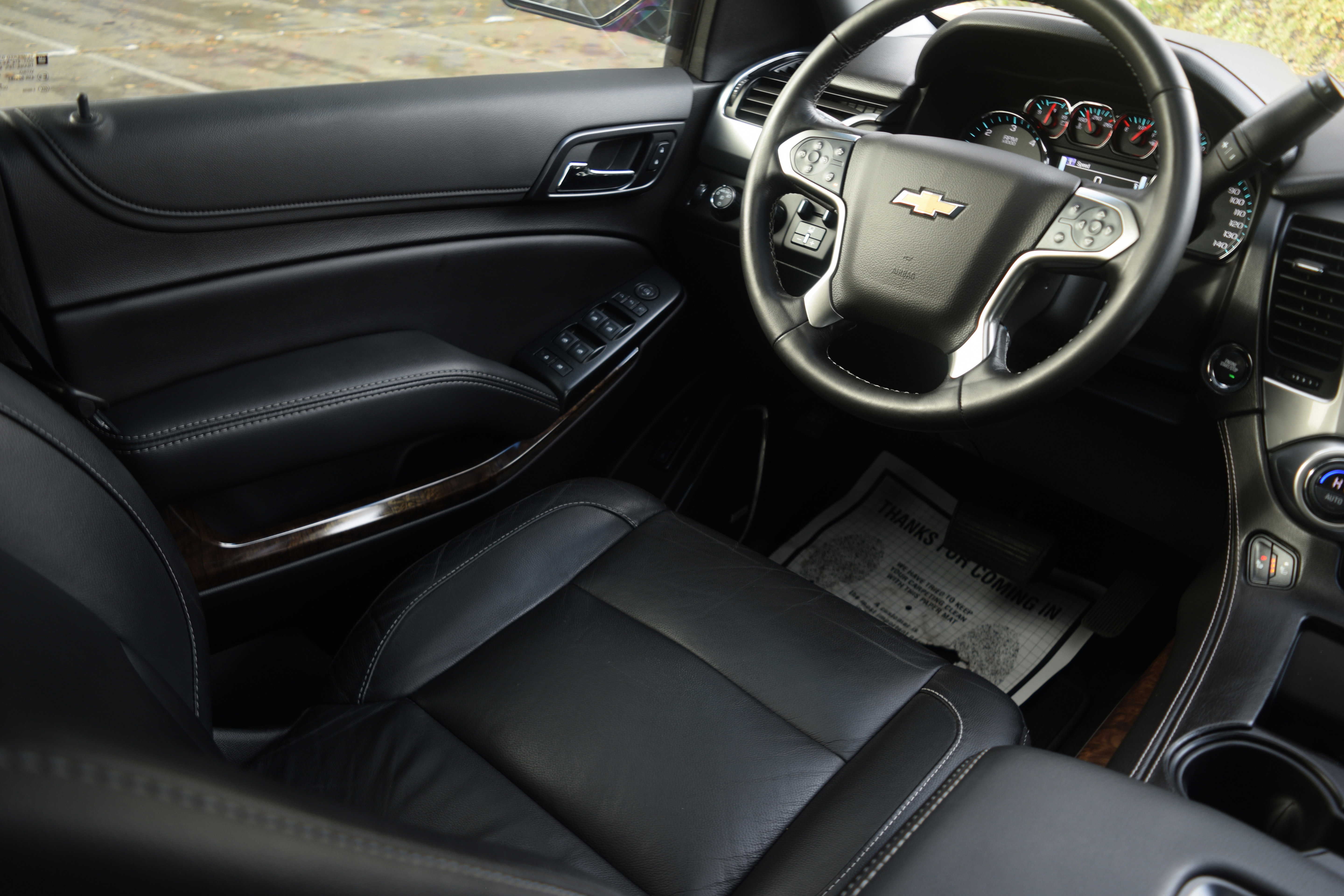 Used 2020 Chevrolet Tahoe LT w/ Luxury Package image 2