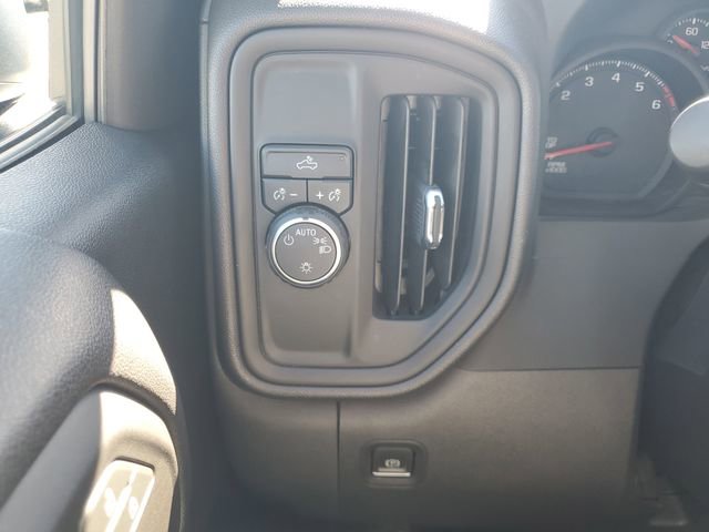 Used 2022 Chevrolet Silverado 1500 Custom image 20