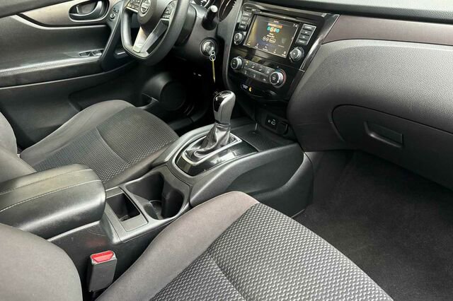 Used 2020 Nissan Rogue Sport S w/ Appearance Package image 13