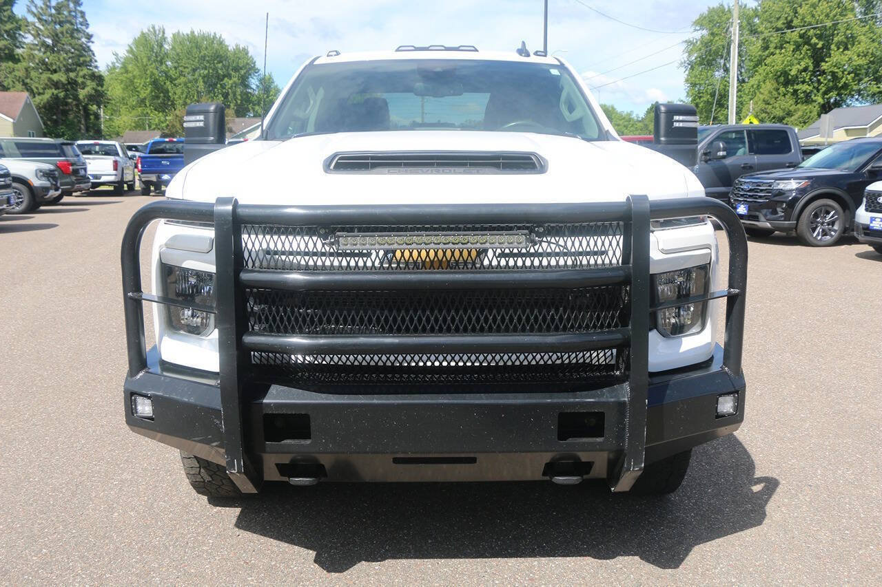 Used 2024 Chevrolet Silverado 2500 Custom w/ Custom Value Package AWD/4WD image 10