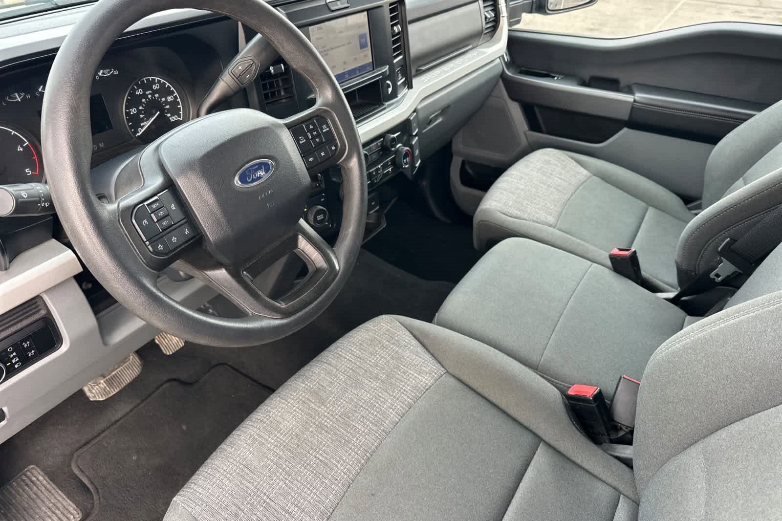 Certified 2025 Ford F250 XLT image 11