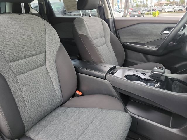 Used 2023 Nissan Rogue SV image 23