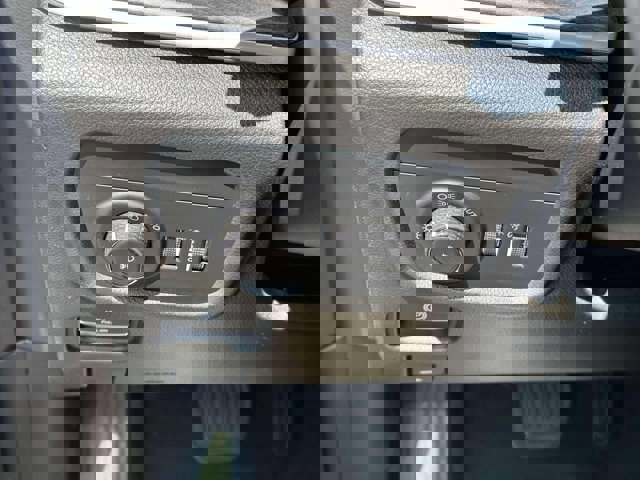 Used 2023 Jeep Grand Cherokee Overland w/ Luxury Tech Group IV image 22