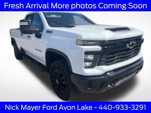 Used 2025 Chevrolet Silverado 2500 Custom w/ Custom Value Package AWD/4WD image 1