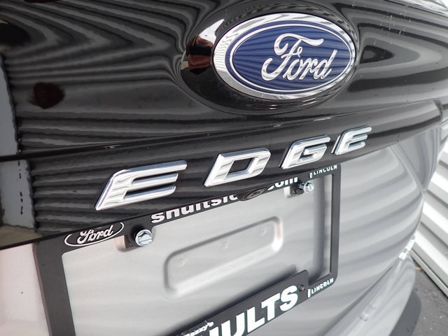 Certified 2023 Ford Edge SEL w/ Convenience Package AWD/4WD image 5