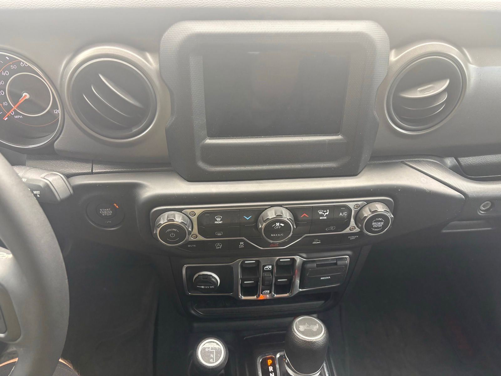 Used 2023 Jeep Wrangler Unlimited Sport AWD/4WD image 16