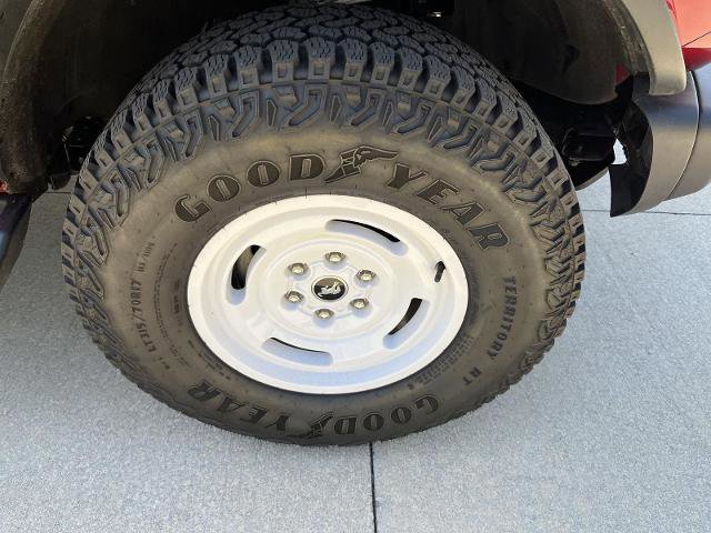 Certified 2025 Ford Bronco Heritage Edition AWD/4WD image 31