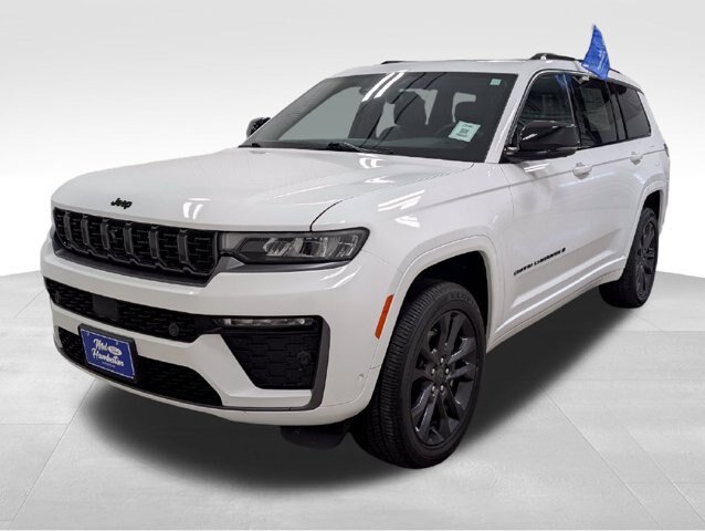 Used 2026 Jeep Grand Cherokee L Limited AWD/4WD image 17