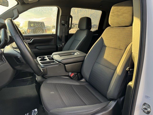 Used 2025 Chevrolet Silverado 1500 LT image 12