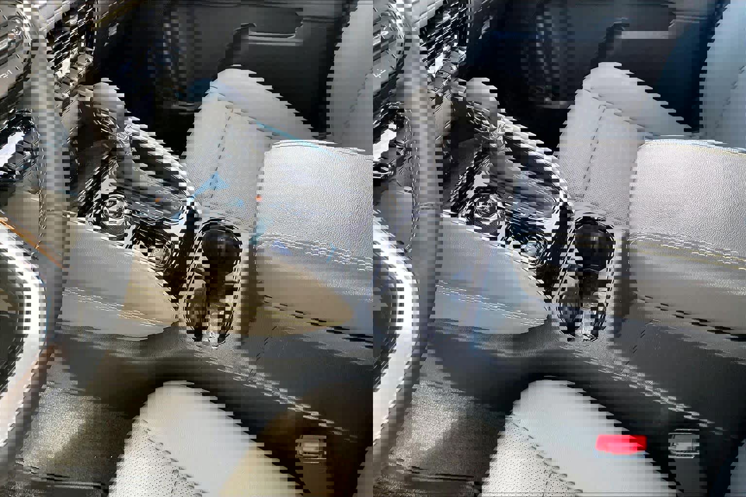 Used 2025 Chevrolet Colorado ZR2 w/ Technology Package image 15